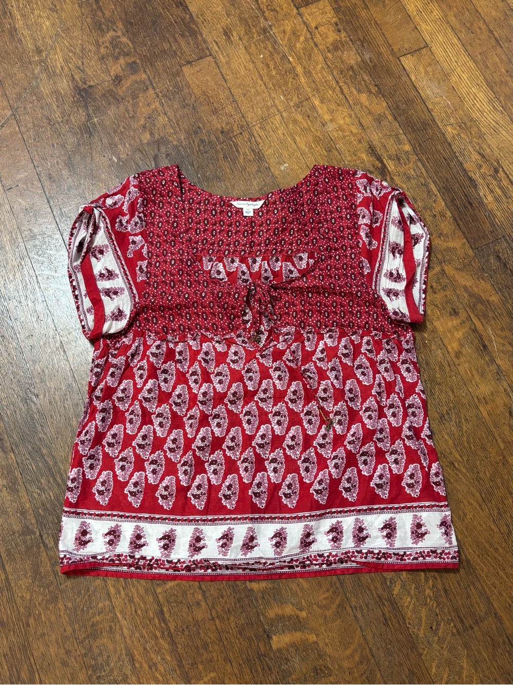 American Eagle Outfitters Red Paisley Boho Peasant Top Size Small